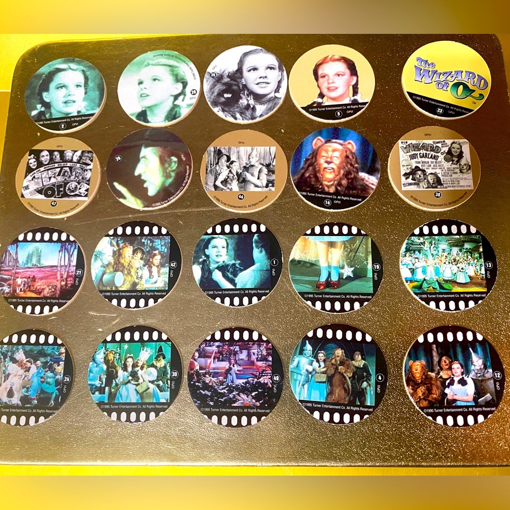WIZARD OF OZ VINtAGE 90’s POGS GROUP OF 20 DIFFERENT SCENES